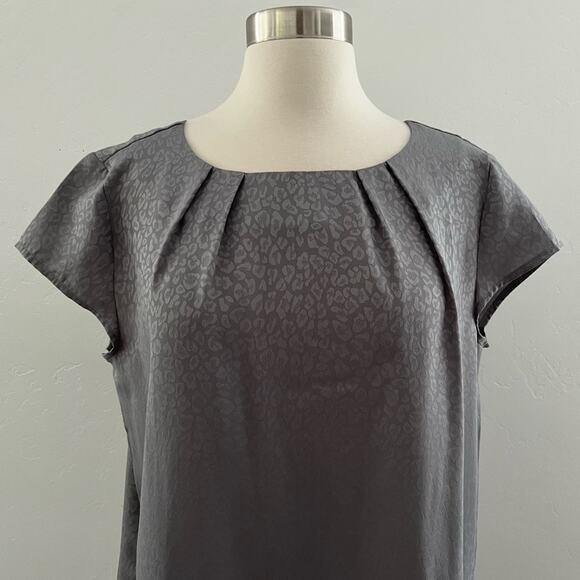 NEW Silence + Noise Animal Print Mini Shift Dress Pockets Metallic Gray Large - Picture 3 of 11